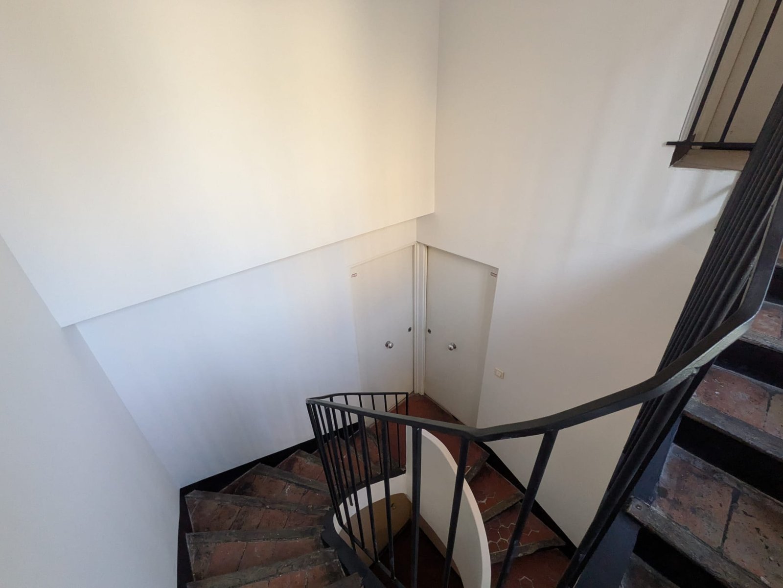 parties communes peinture escalier