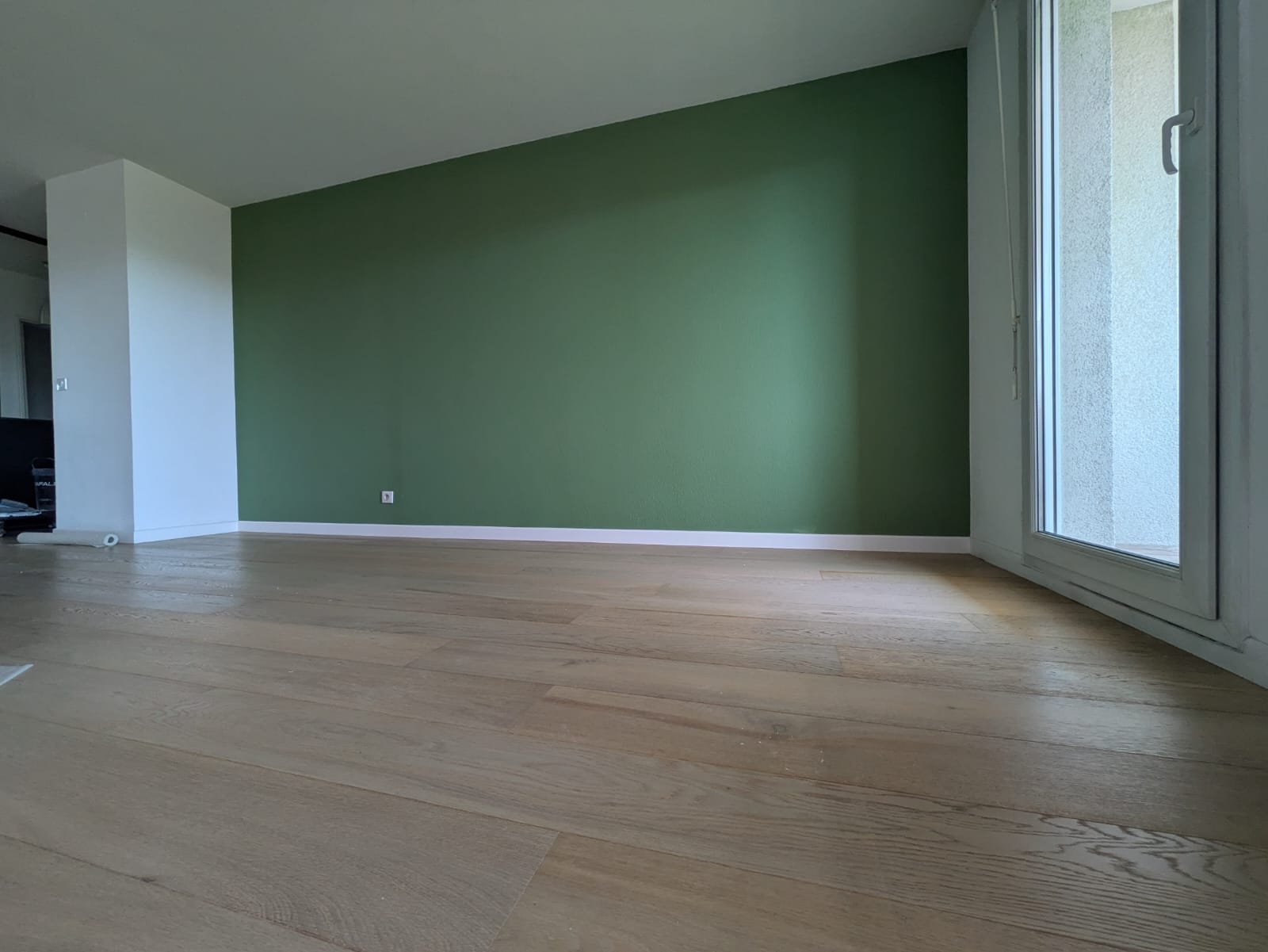 Hall d'entrée avec boîtes aux lettres